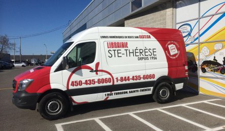 lettrage camion complet librairie ste therese.jpg