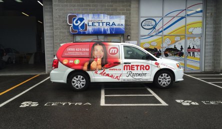 lettrage camion complet metro rosemere.jpg