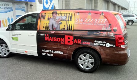 lettrage camion moyen la maison du bar.jpg