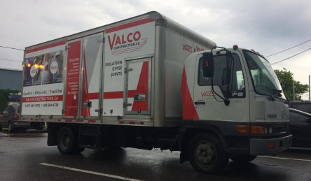 lettrage cube valco construction.jpg