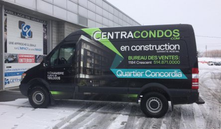 lettrage camion moyen centra condos.jpg