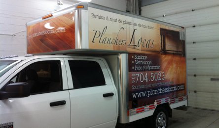 lettrage cube plancher locas.jpg