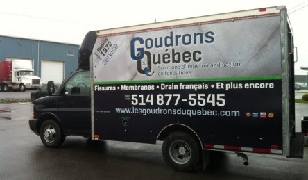 lettrage cube goudron du quebec.jpg