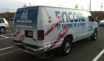 lettrage camion complet mont st sauveur.jpg