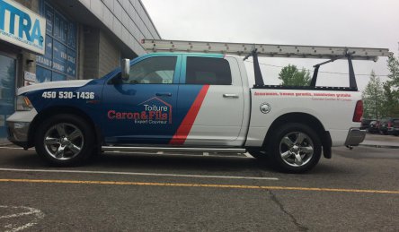 lettrage camion moyen toitures caron et fils.jpg