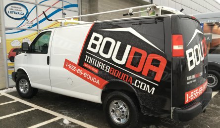 lettrage camion moyen toitures bouda.jpg