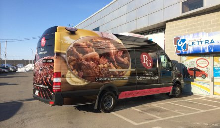 lettrage camion complet plaisir gastronomique.jpg