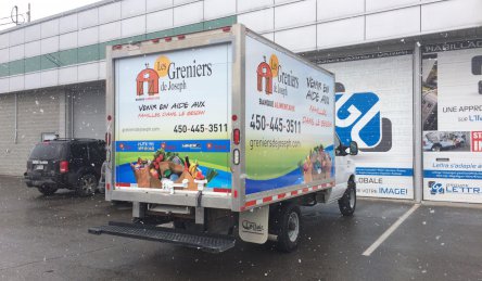 lettrage cube grenier st joseph.jpg