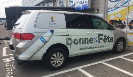 lettrage camion moyen le phare enfants et famille.jpg