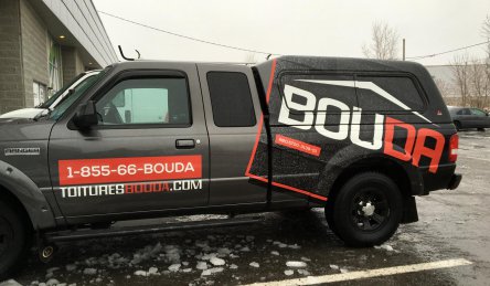 lettrage camion moyen toiture bouda.jpg