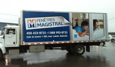 lettrage remorque fenetre magistral.jpg