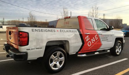 lettrage camion moyen zone enseignes.jpg